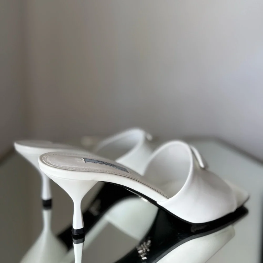 EUC PRADA Leather sandals $1,100 39 - Picture 5 of 13